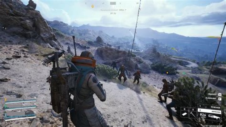 Can Left 4 Dead be played solo?