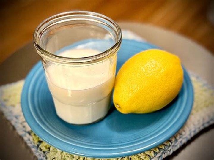 Can we drink buttermilk with lemon?