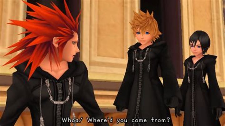 How do you gain health in Kingdom Hearts 2?