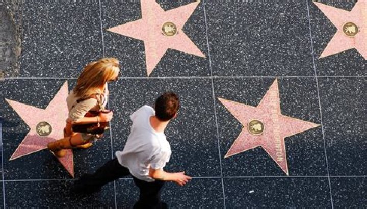 How do you get a fame perk?
