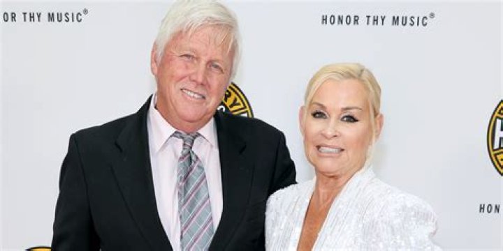 【How-to】How many times has lorrie morgan been married