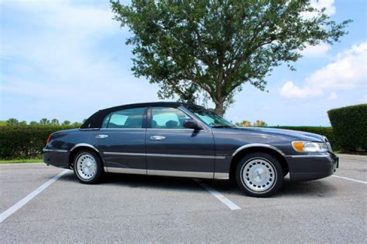 【How-to】What transmission does a 1998 lincoln town car have
