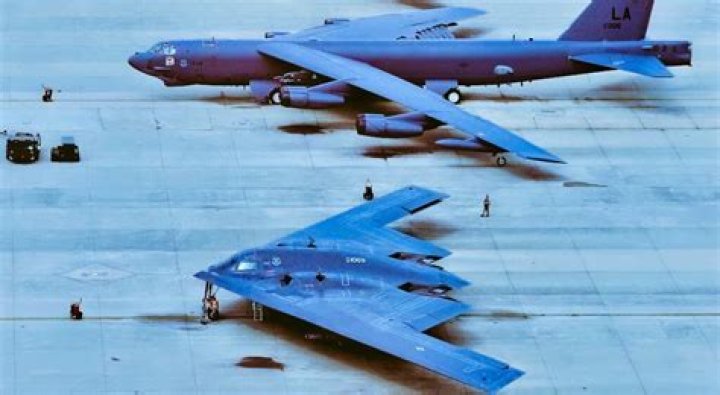 What does Raiden bomber do?