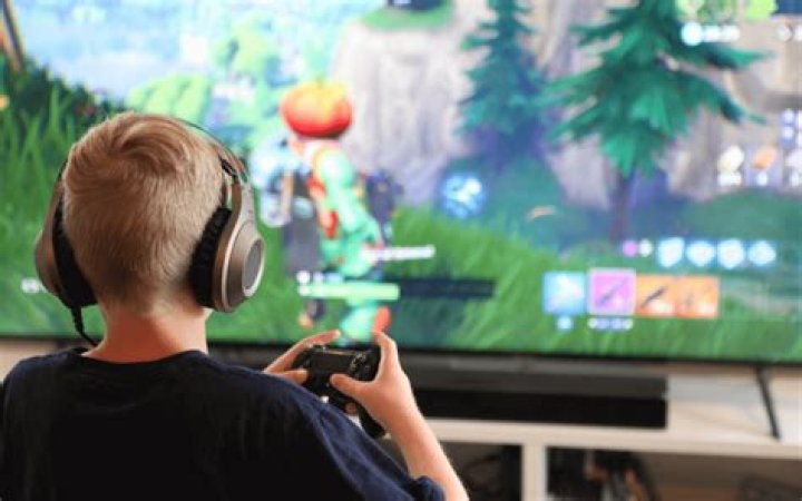 What video games are appropriate for 10 year olds?