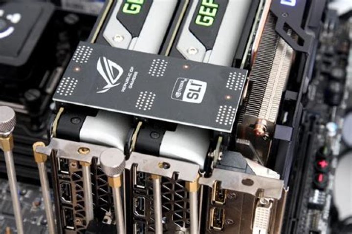 Which is better for gaming, SLI or Crossfire?