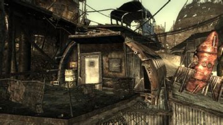 Who has the key to the armory in Megaton Fallout 3?