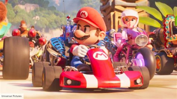 Who is part of the Kong family in Mario Kart?
